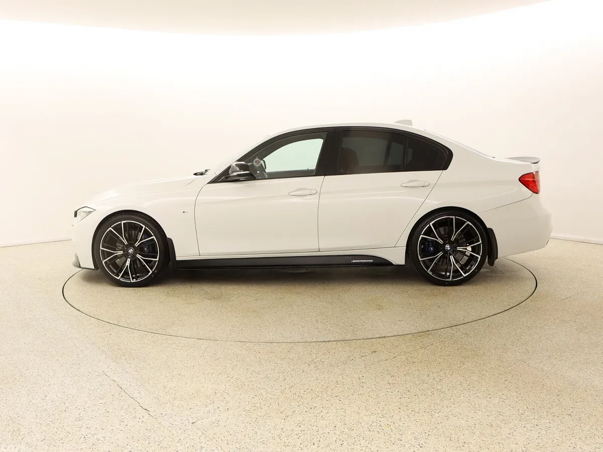 BMW 3-Series Saloon, Diesel, 2015, White