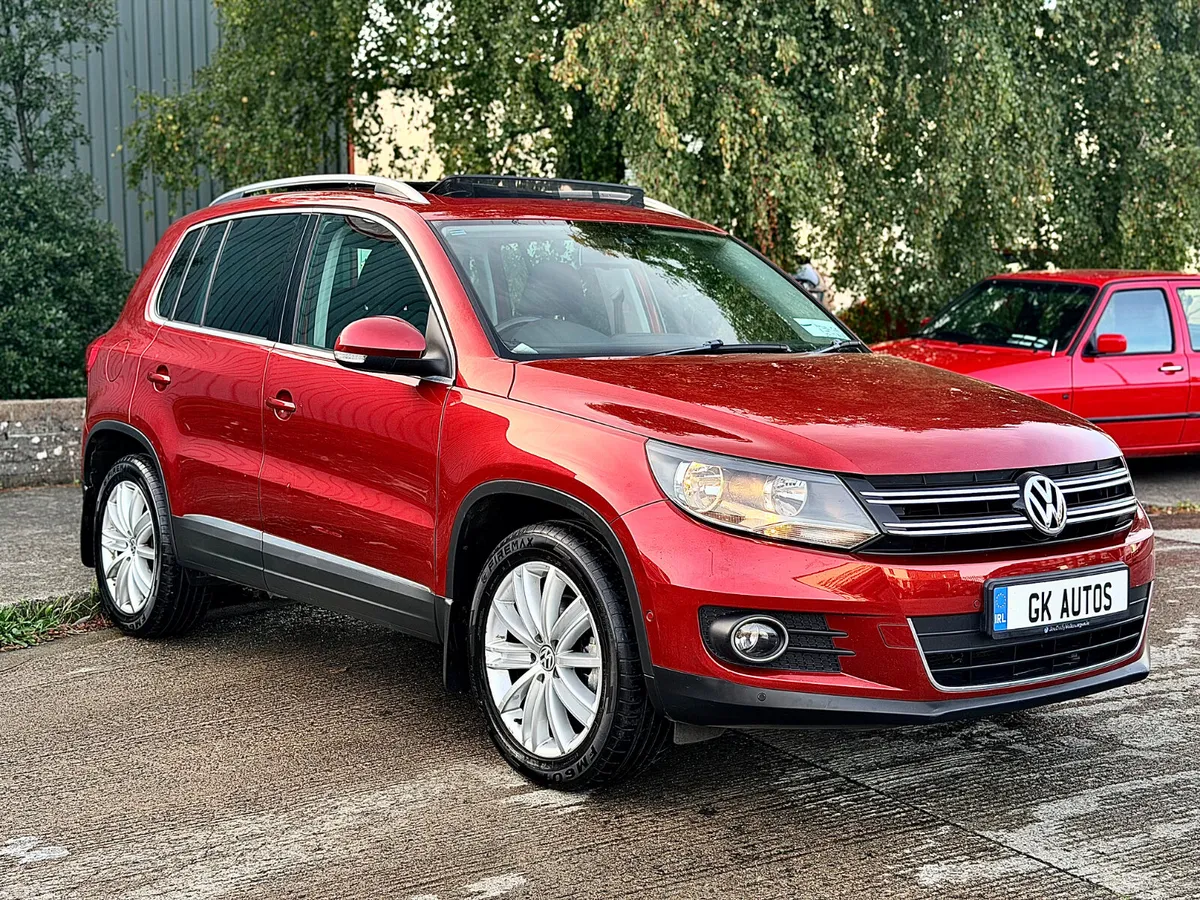 Volkswagen Tiguan SUV, Diesel, 2015, Red