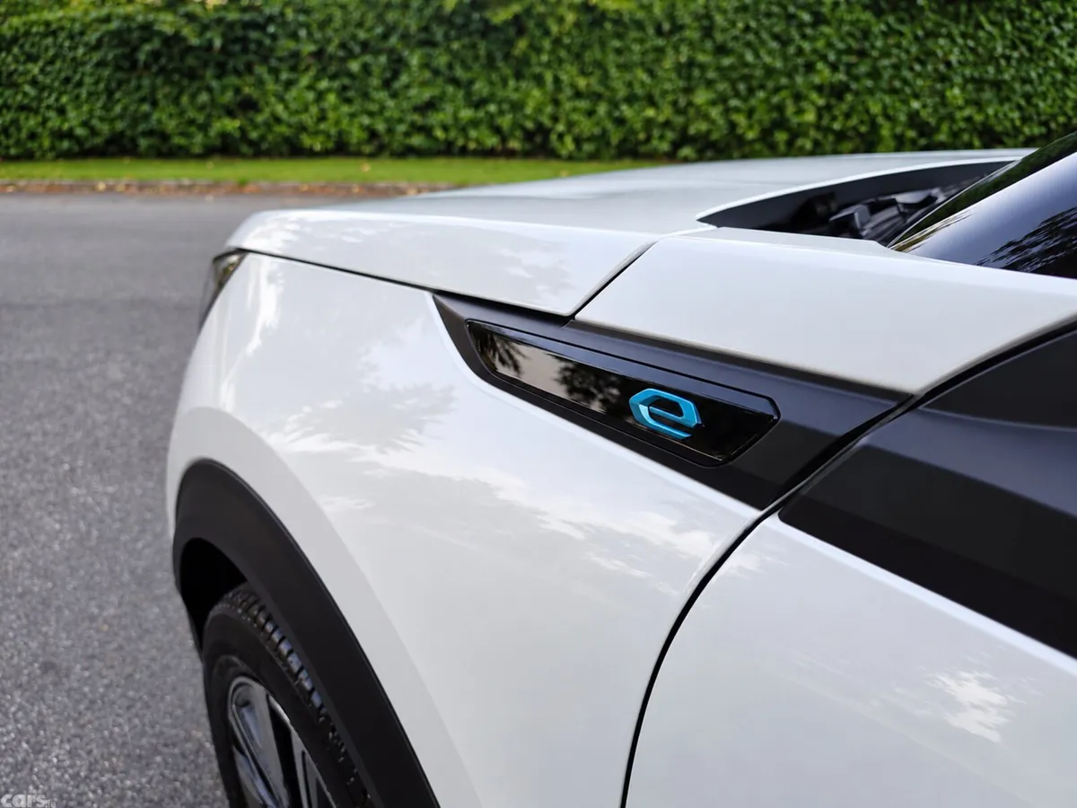 Peugeot 2008 SUV, Electric, 2022, White