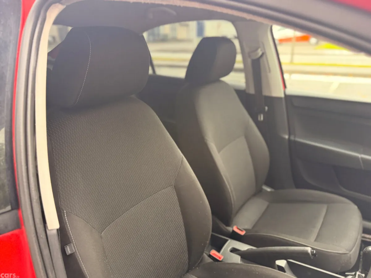 Skoda Rapid Saloon, Petrol, 2013, Red
