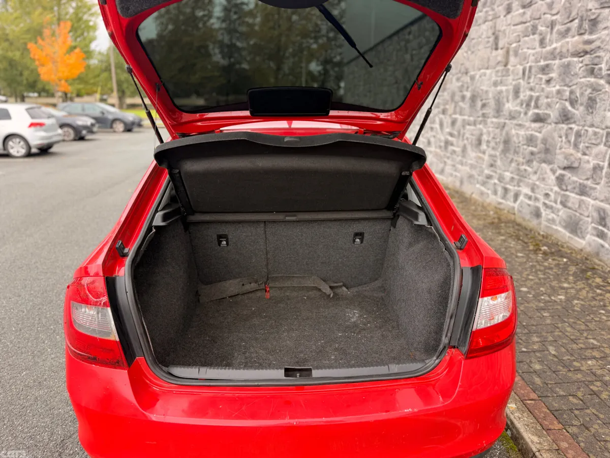 Skoda Rapid Saloon, Petrol, 2013, Red