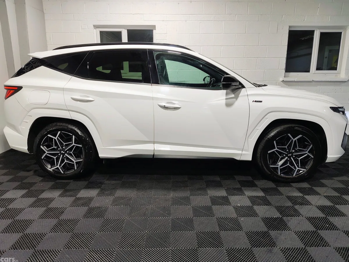 Hyundai Tucson SUV, Petrol Hybrid, 2023, White