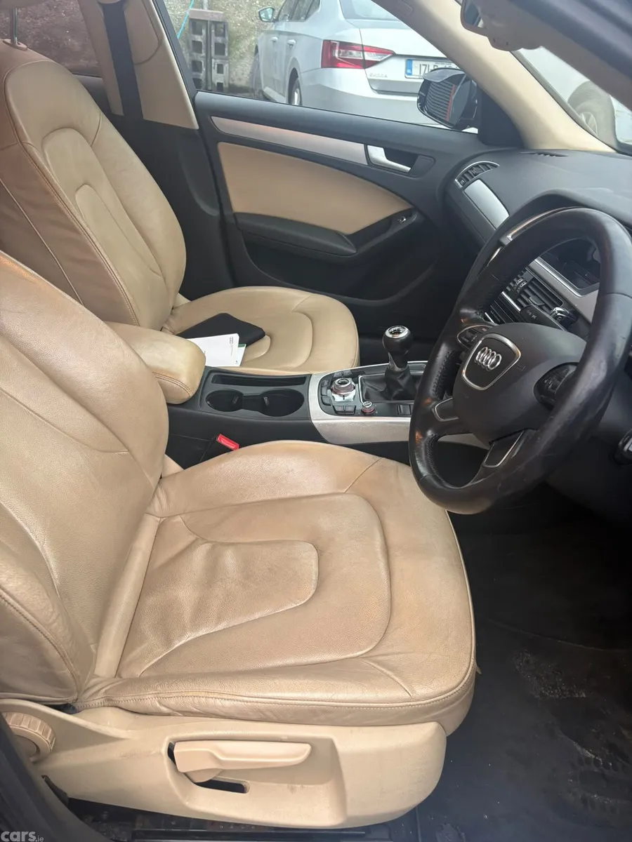 Audi A4 Saloon, Diesel, 2013, Blue