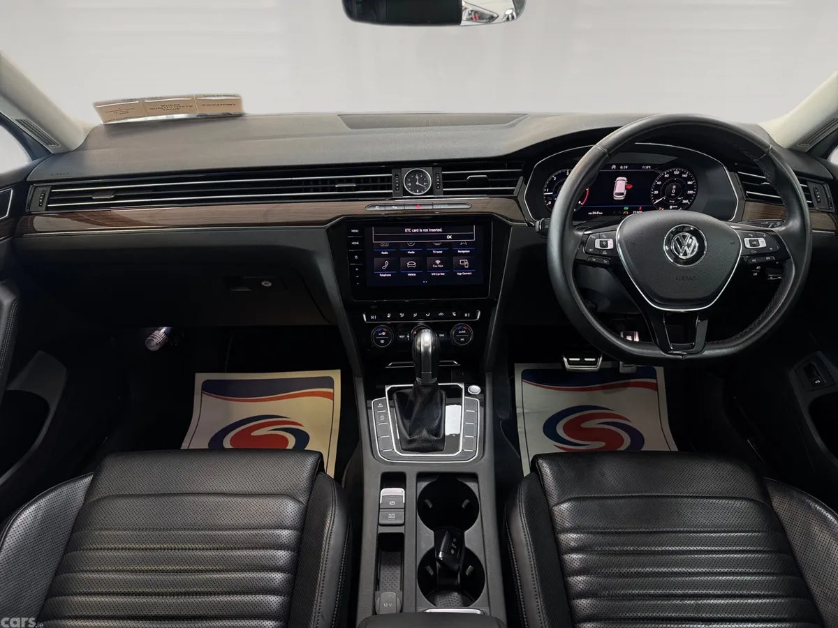 Volkswagen Passat Estate, Diesel, 2018, White
