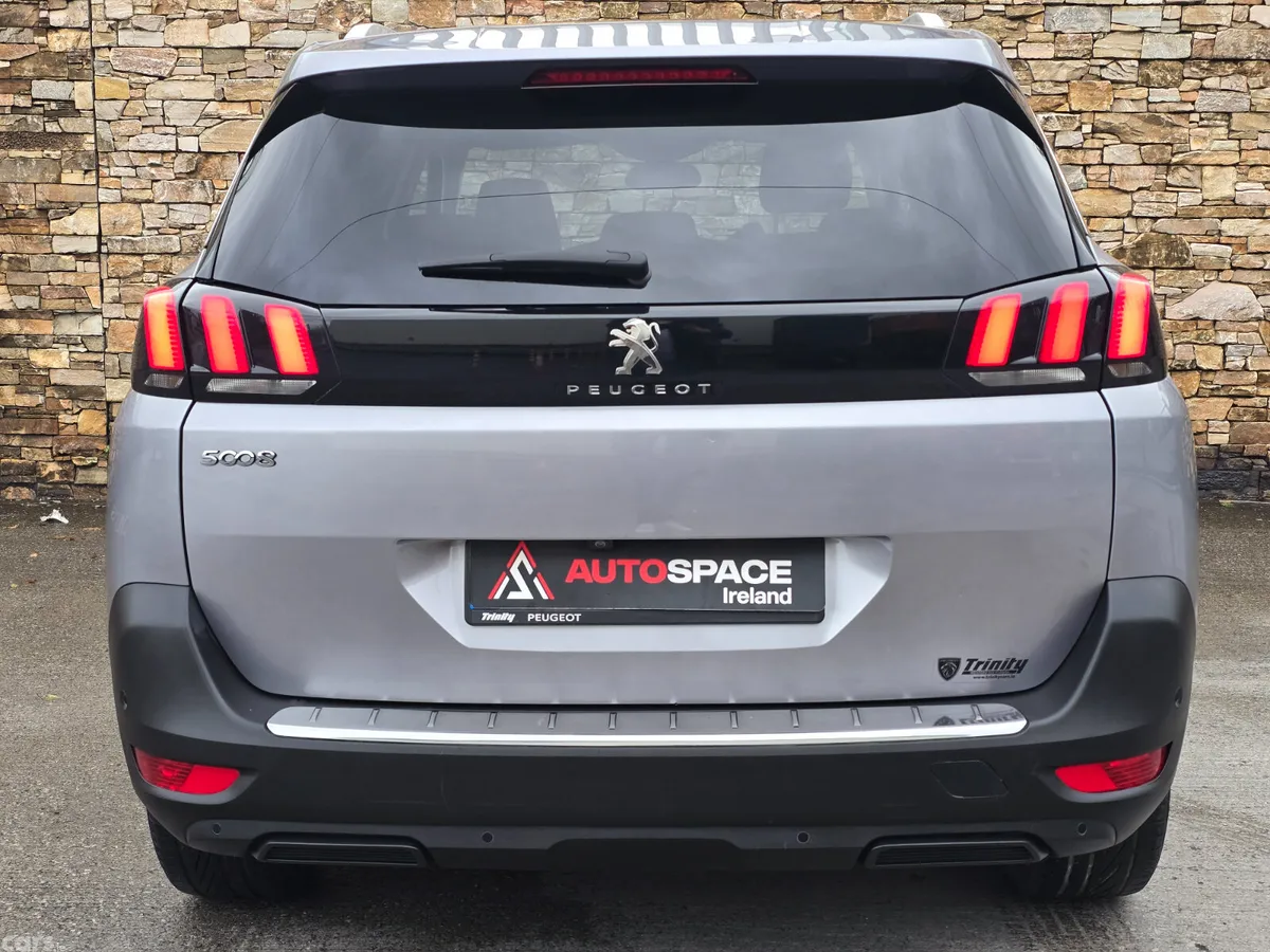 Peugeot 5008 MPV, Diesel, 2019, Grey