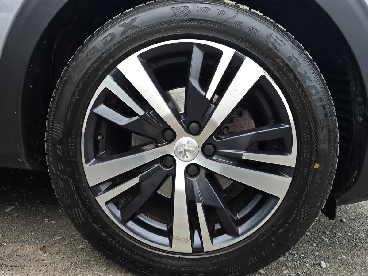 Peugeot 5008 MPV, Diesel, 2019, Grey
