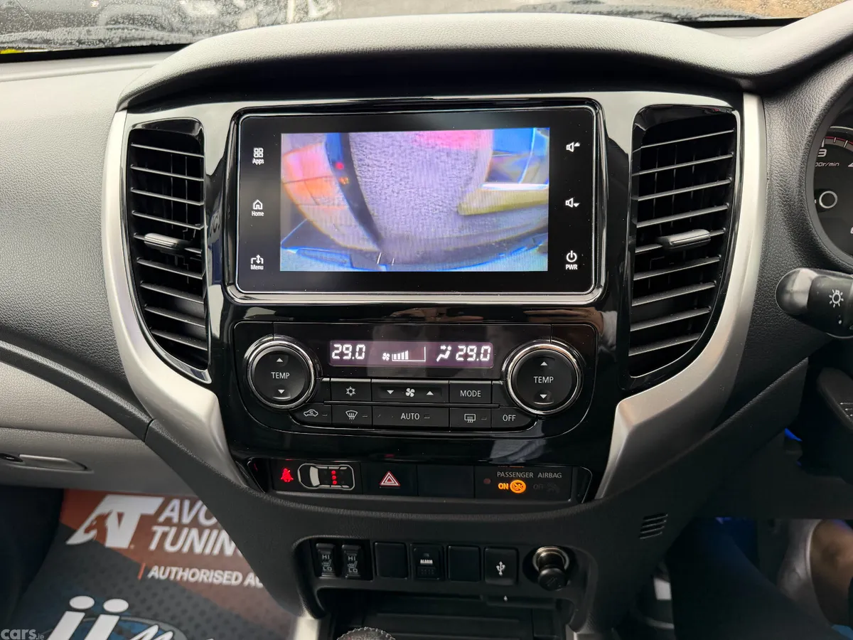 Mitsubishi L200 Pick Up, Diesel, 2019, White