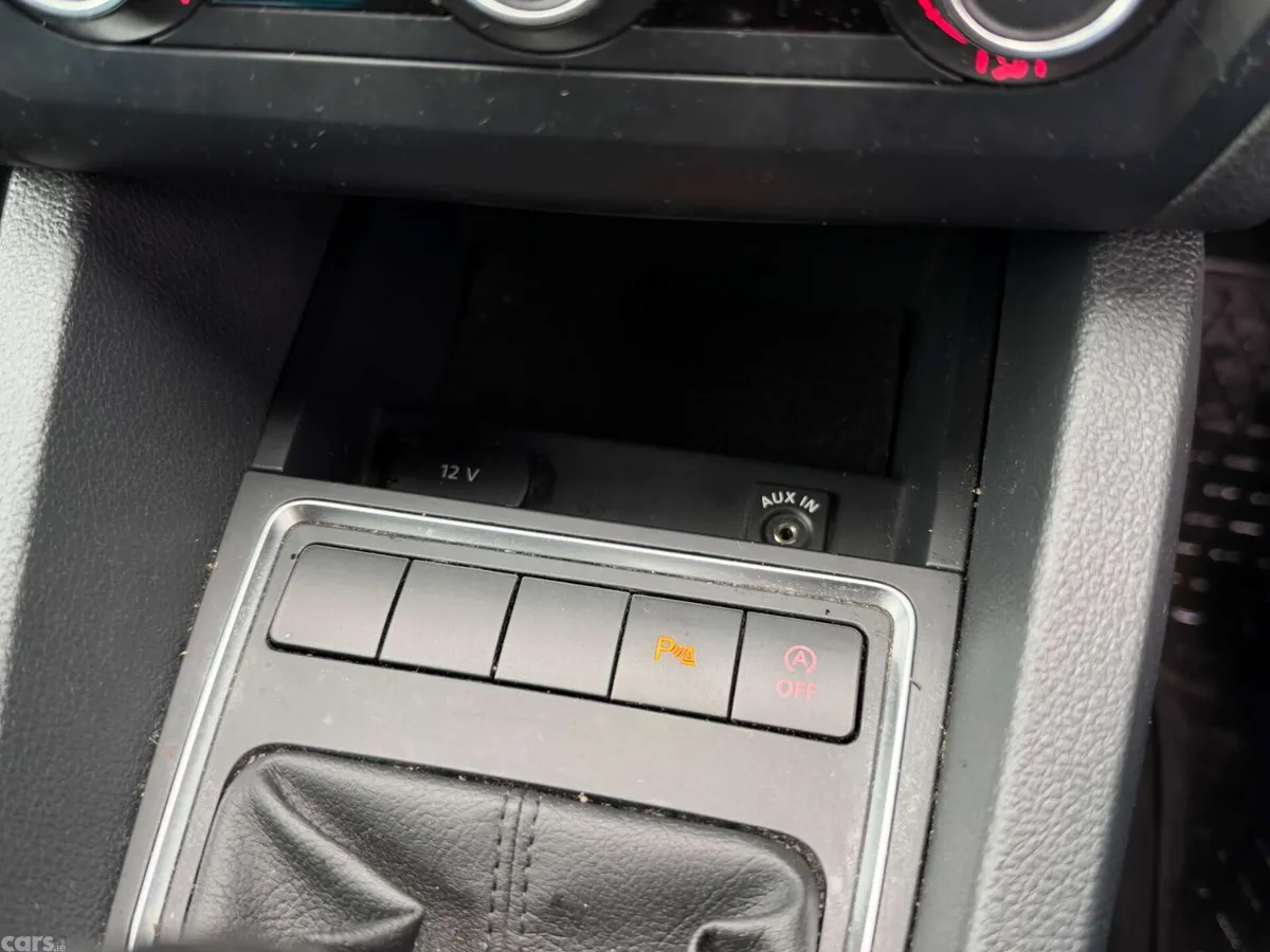 Volkswagen Jetta Saloon, Diesel, 2016, Black