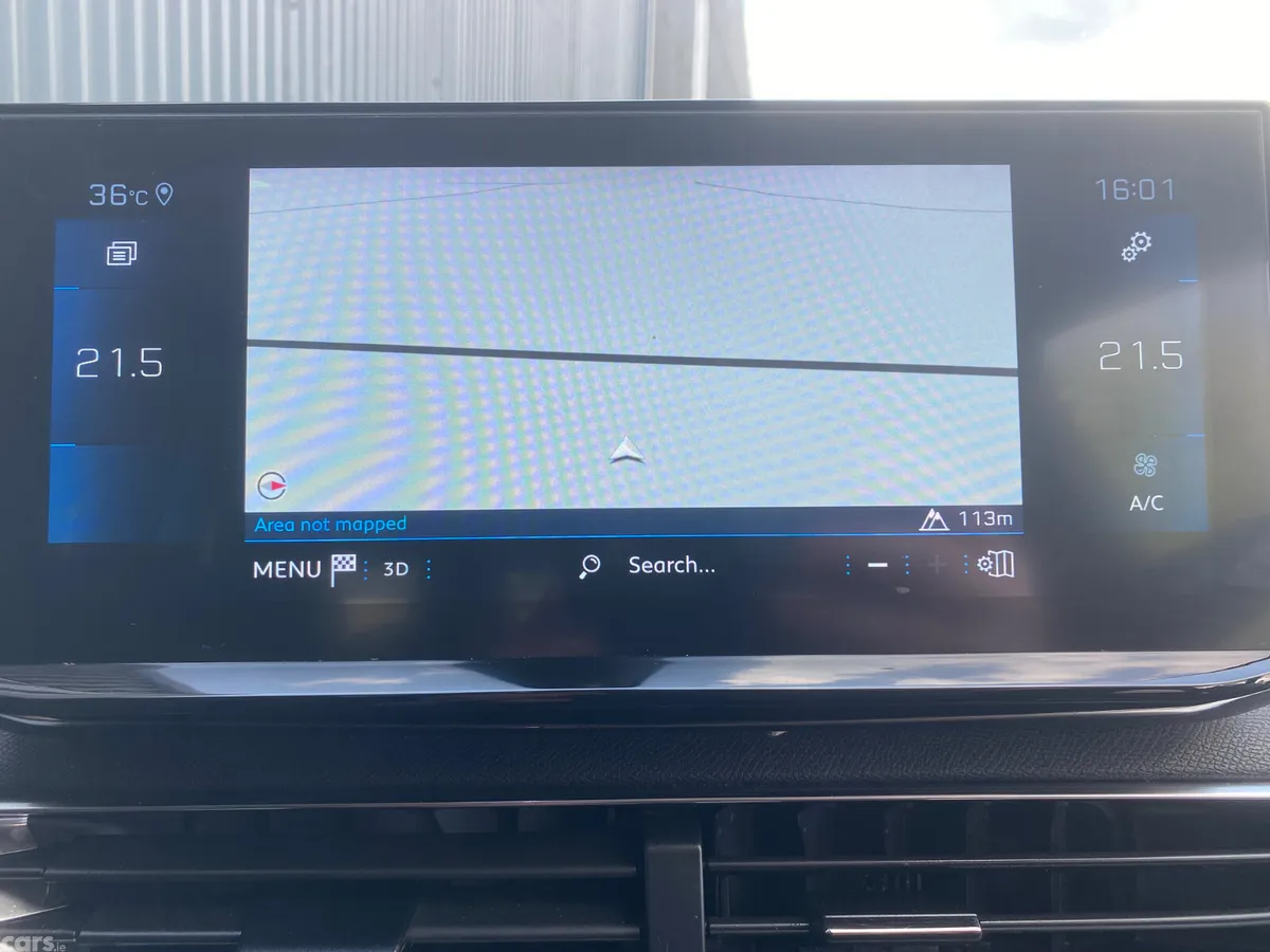 Peugeot 5008 MPV, Diesel, 2022, Red