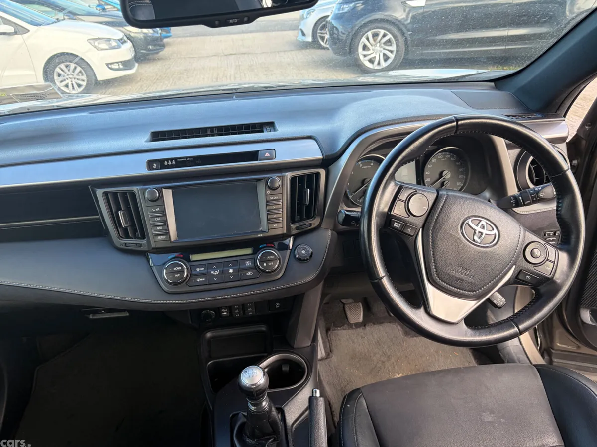 Toyota RAV4 SUV, Diesel, 2016, Brown