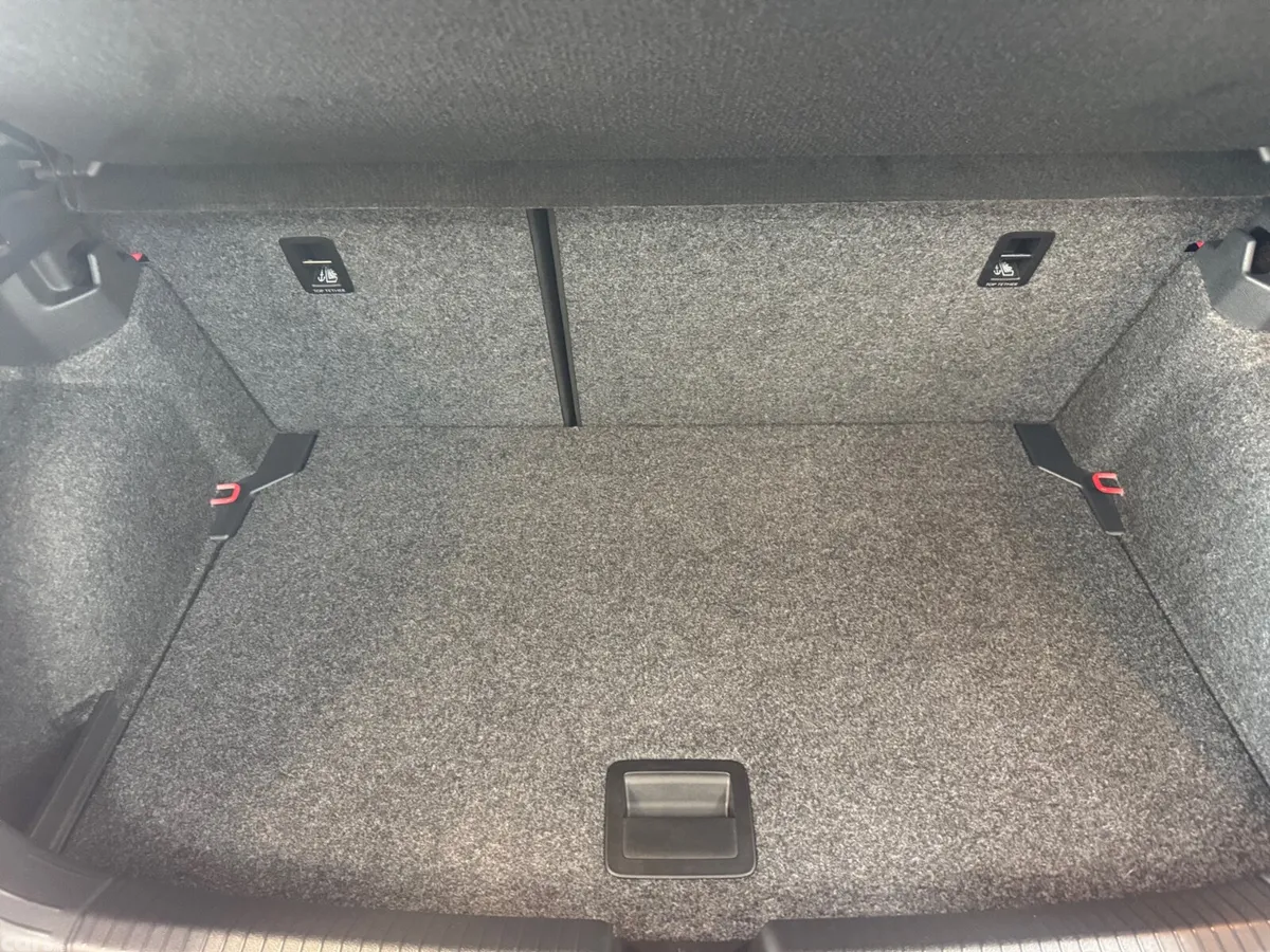 Volkswagen Polo Hatchback, Petrol, 2019, Red