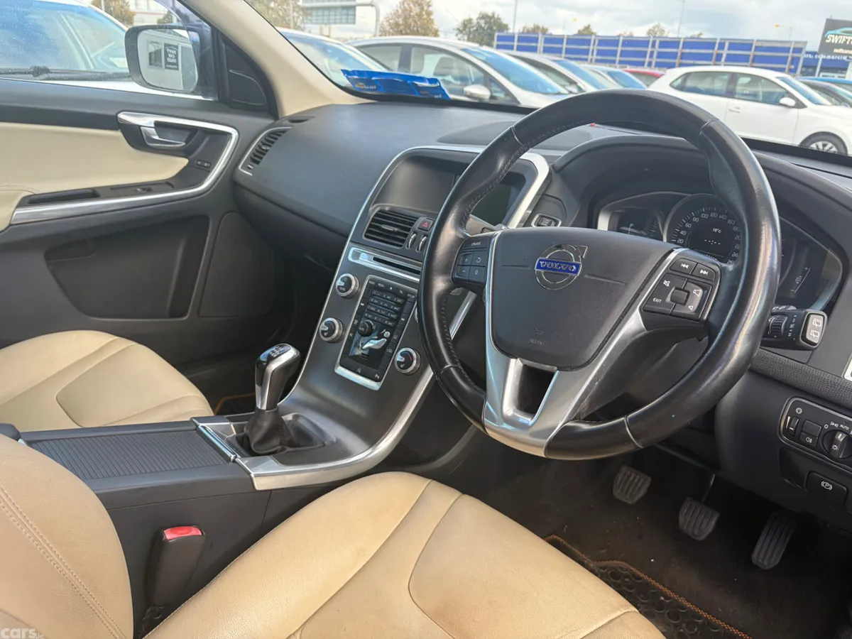 Volvo XC60 SUV, Diesel, 2015, Black