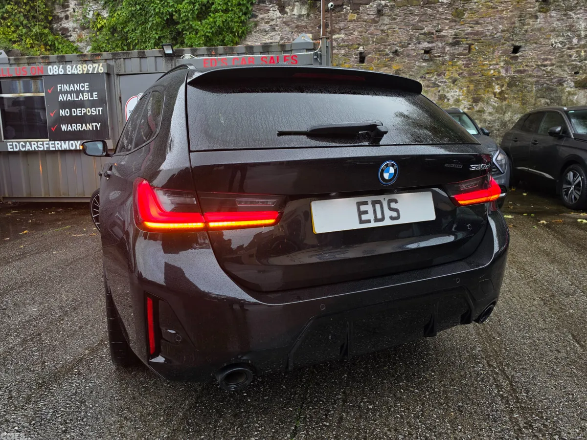 BMW 3-Series Estate, Petrol Hybrid, 2023, Black