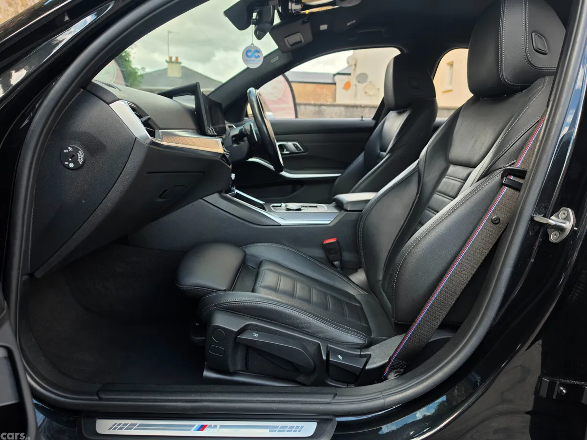 BMW 3-Series Estate, Petrol Hybrid, 2023, Black