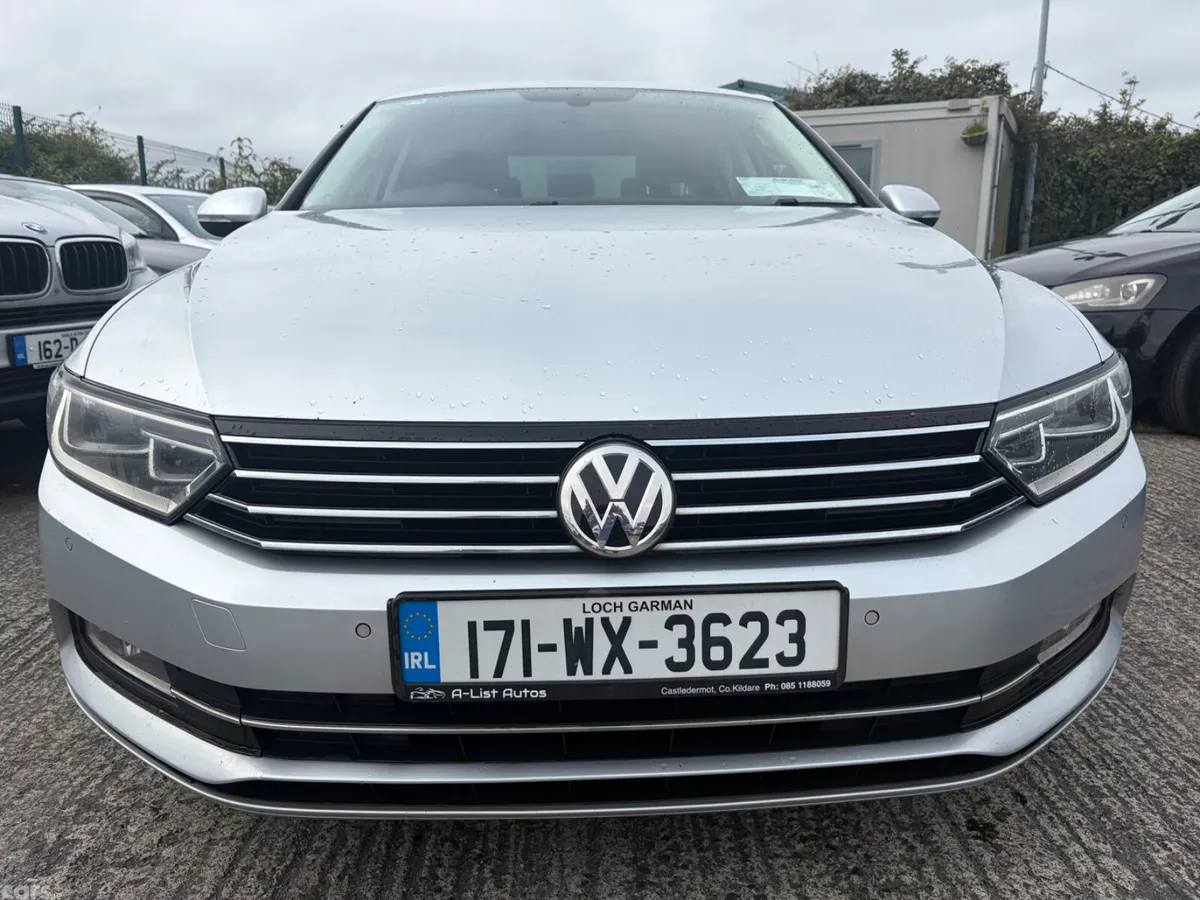 Volkswagen Passat Saloon, Diesel, 2017, Silver