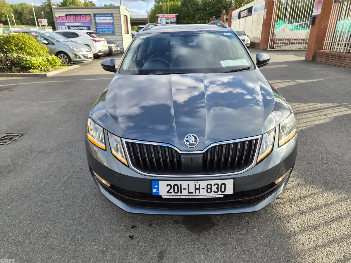Skoda Octavia Estate, Diesel, 2020, Grey