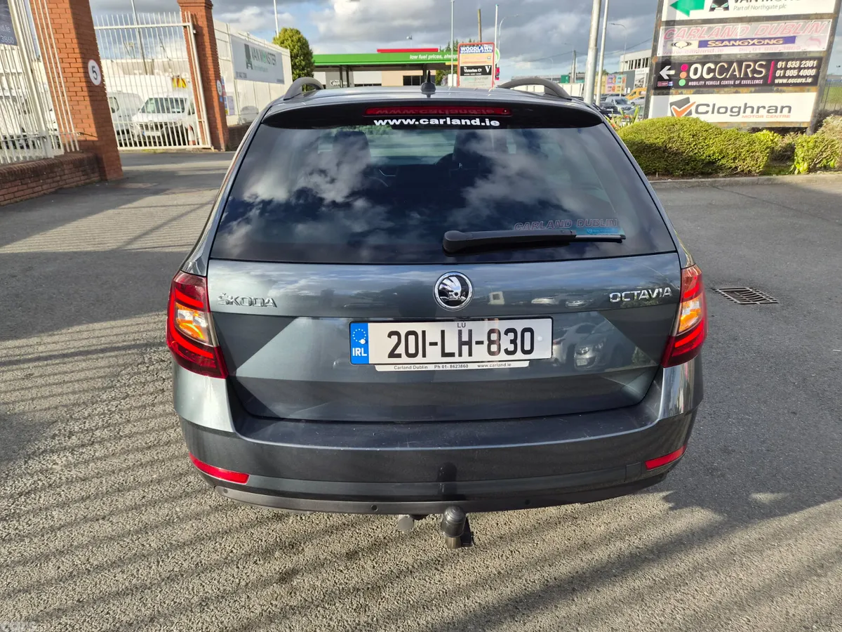 Skoda Octavia Estate, Diesel, 2020, Grey