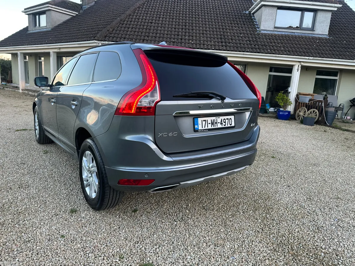 Volvo XC60 SUV, Diesel, 2017, Grey