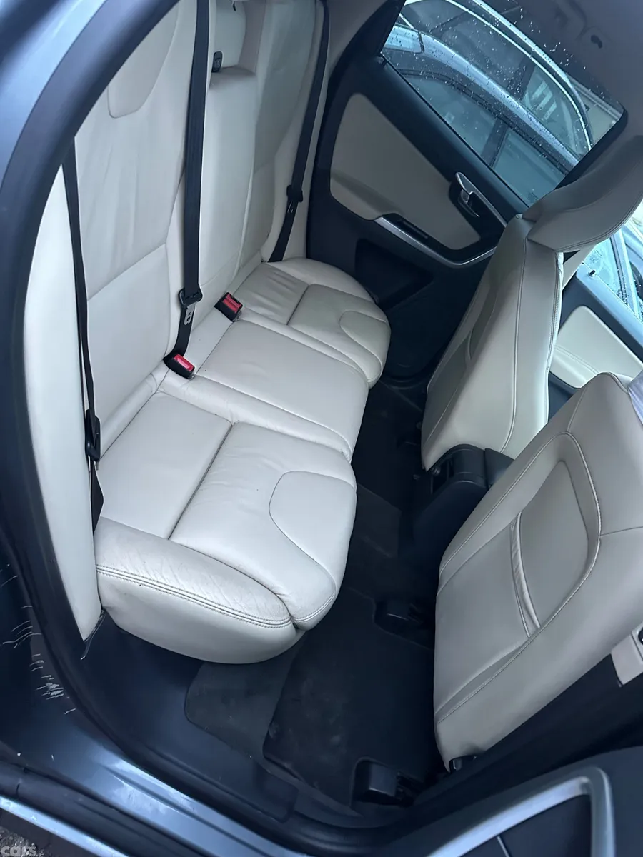 Volvo XC60 SUV, Diesel, 2017, Grey