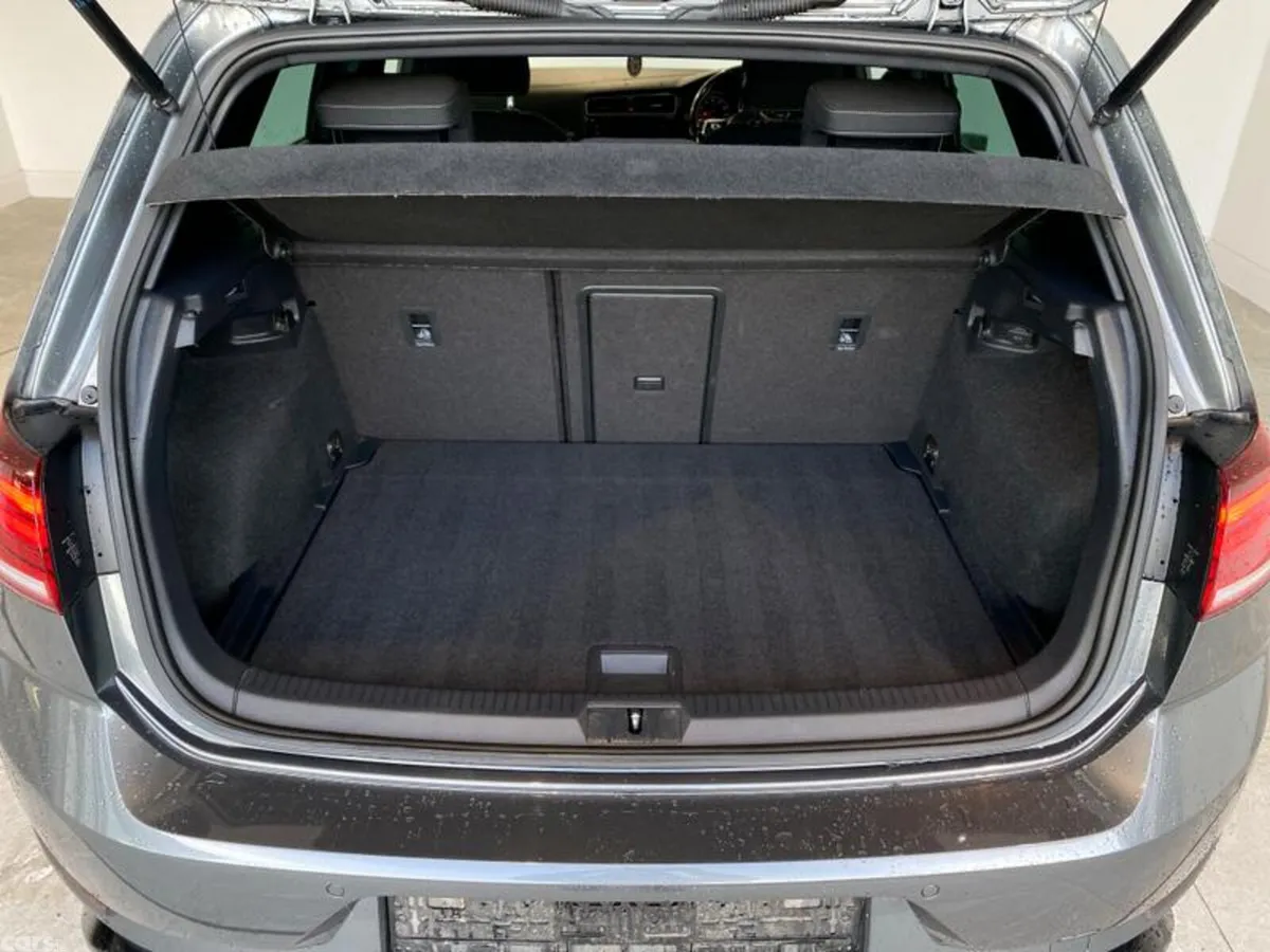 Volkswagen Golf Hatchback, Petrol, 2020, Grey