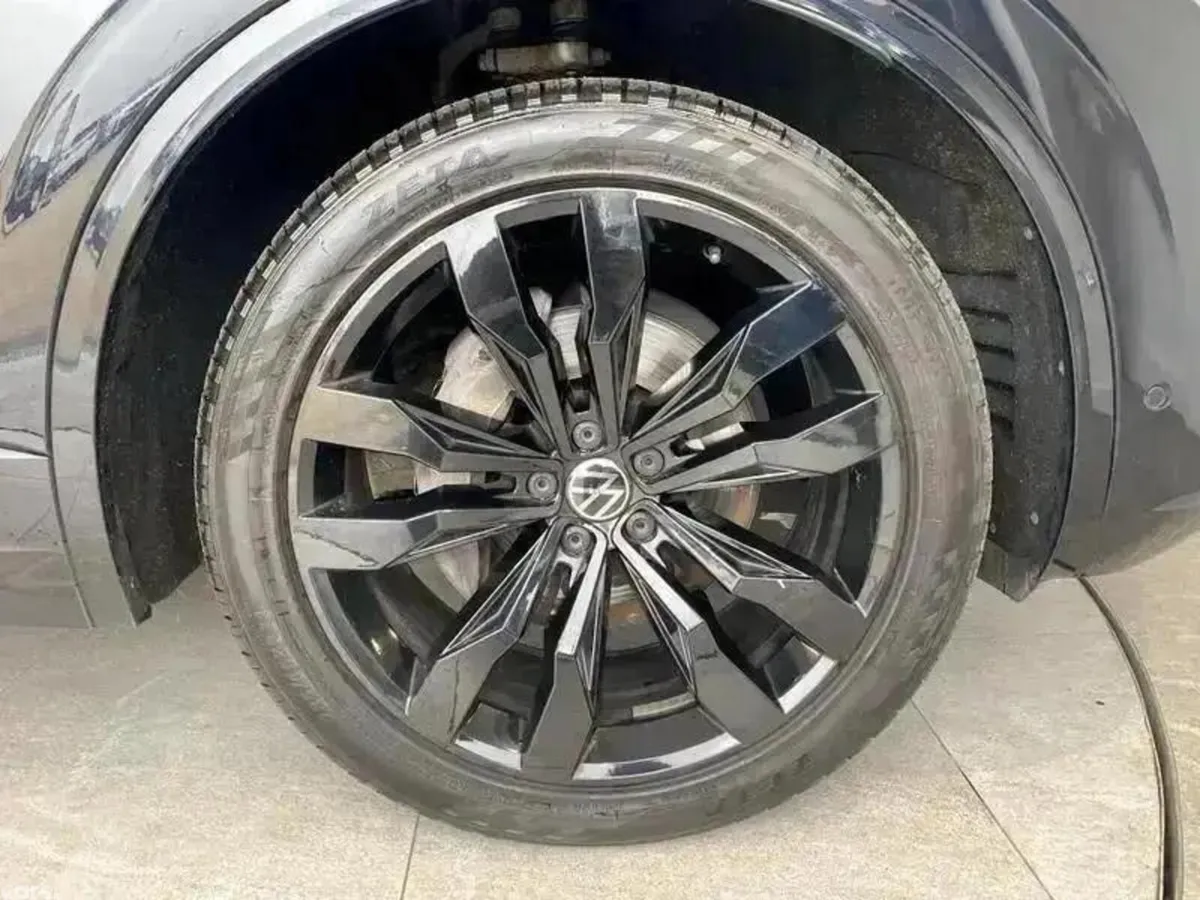 Volkswagen Touareg SUV, Diesel, 2021, Black