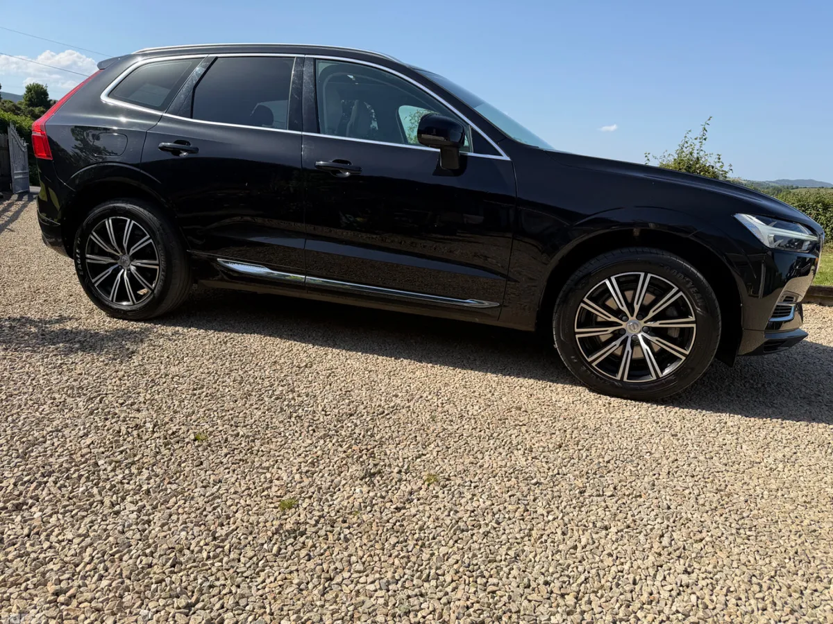 Volvo XC60 SUV, Petrol Plug-in Hybrid, 2018, Black