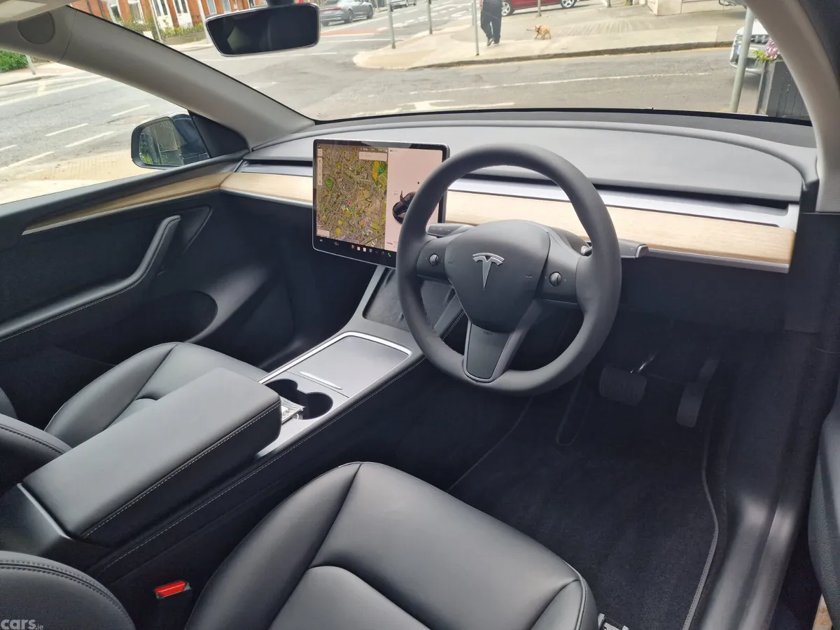 Tesla Model Y MPV, Electric, 2023, Black