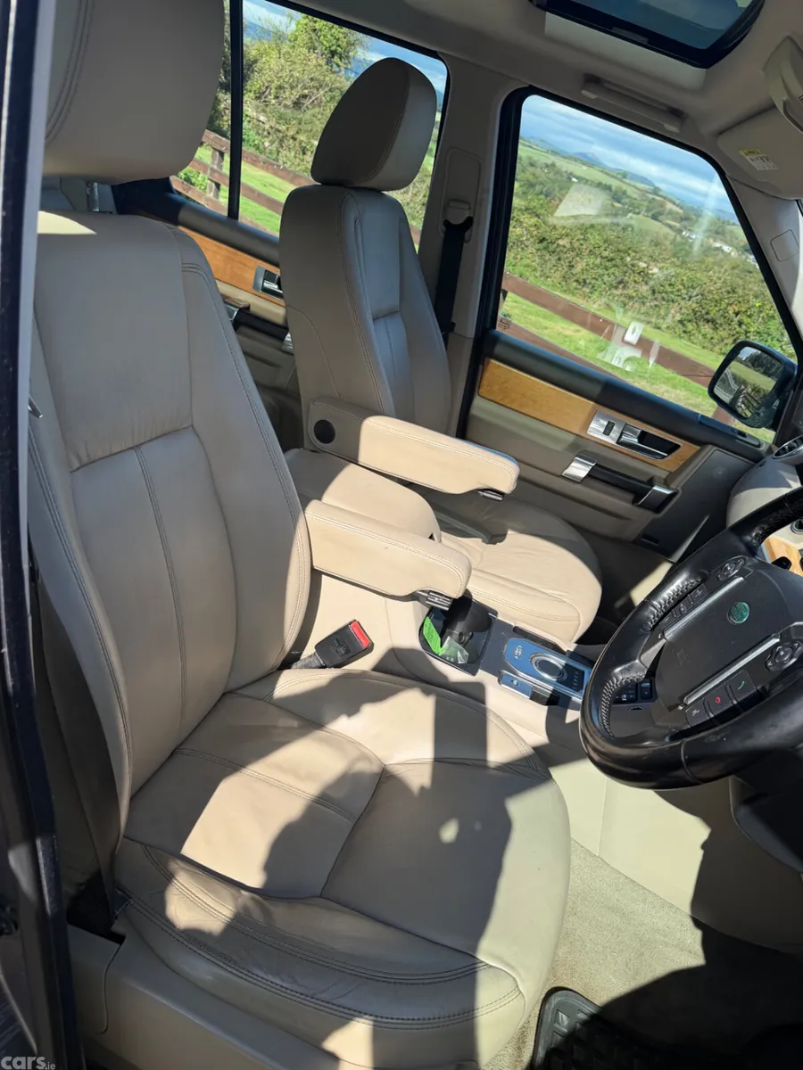 Land Rover Discovery SUV, Diesel, 2012, Grey