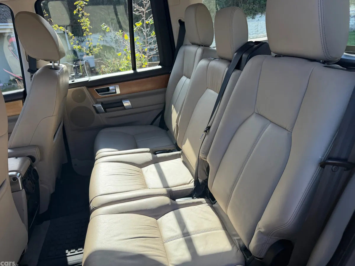 Land Rover Discovery SUV, Diesel, 2012, Grey