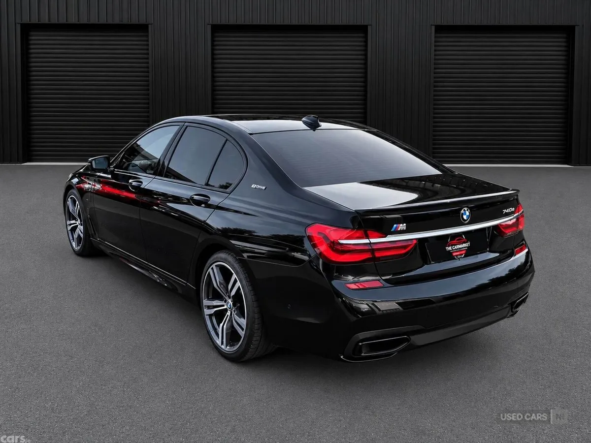 BMW 7-Series , Petrol Hybrid, 2017, Black