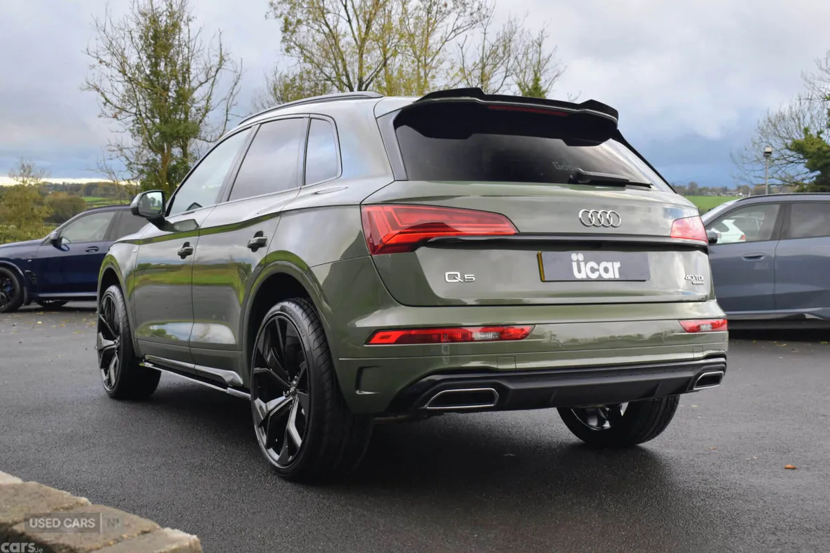 Audi Q5 SUV, Diesel Hybrid, 2023, Green