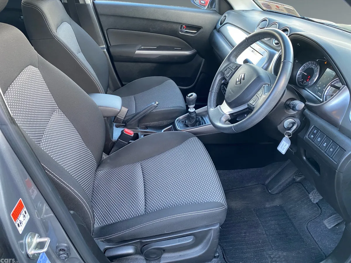 Suzuki Vitara SUV, Petrol, 2022, Grey
