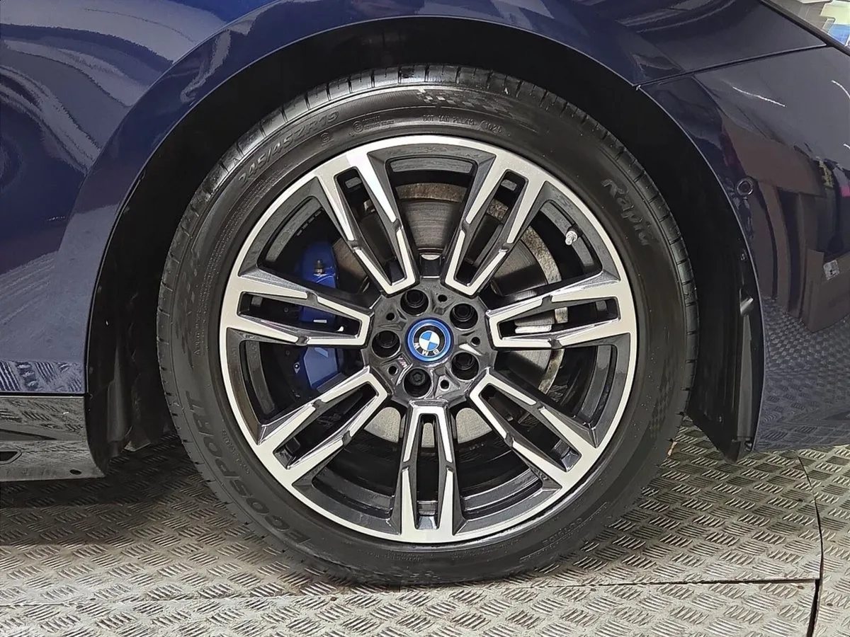 BMW 5-Series Saloon, Petrol Plug-in Hybrid, 2025, Blue