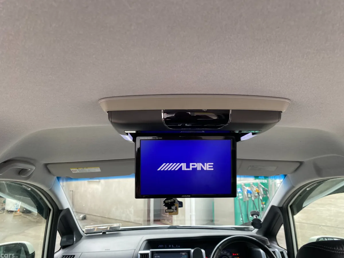 Honda Stepwagon MPV, Petrol, 2013, White