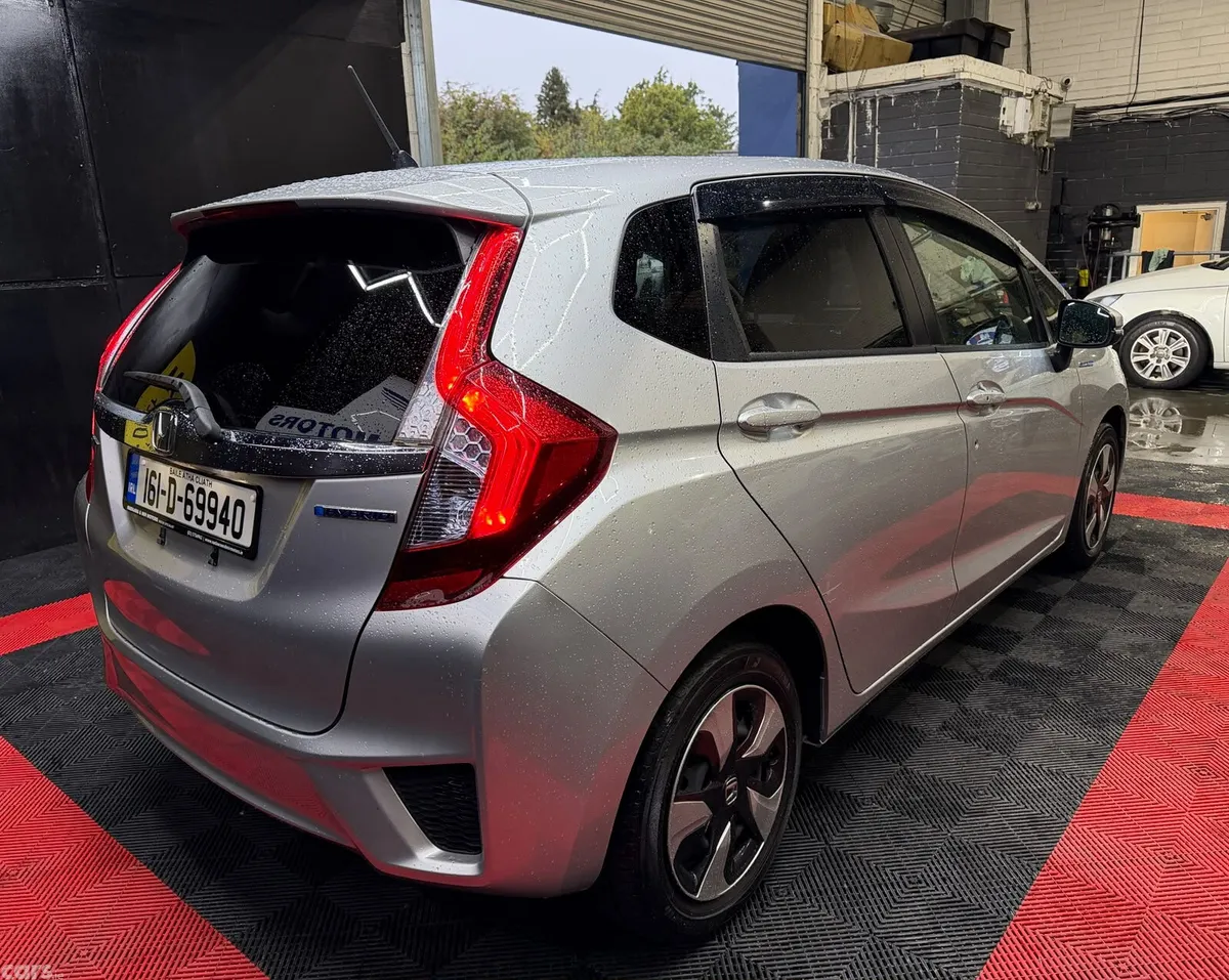 Honda Fit Hatchback, Petrol Hybrid, 2016, Silver