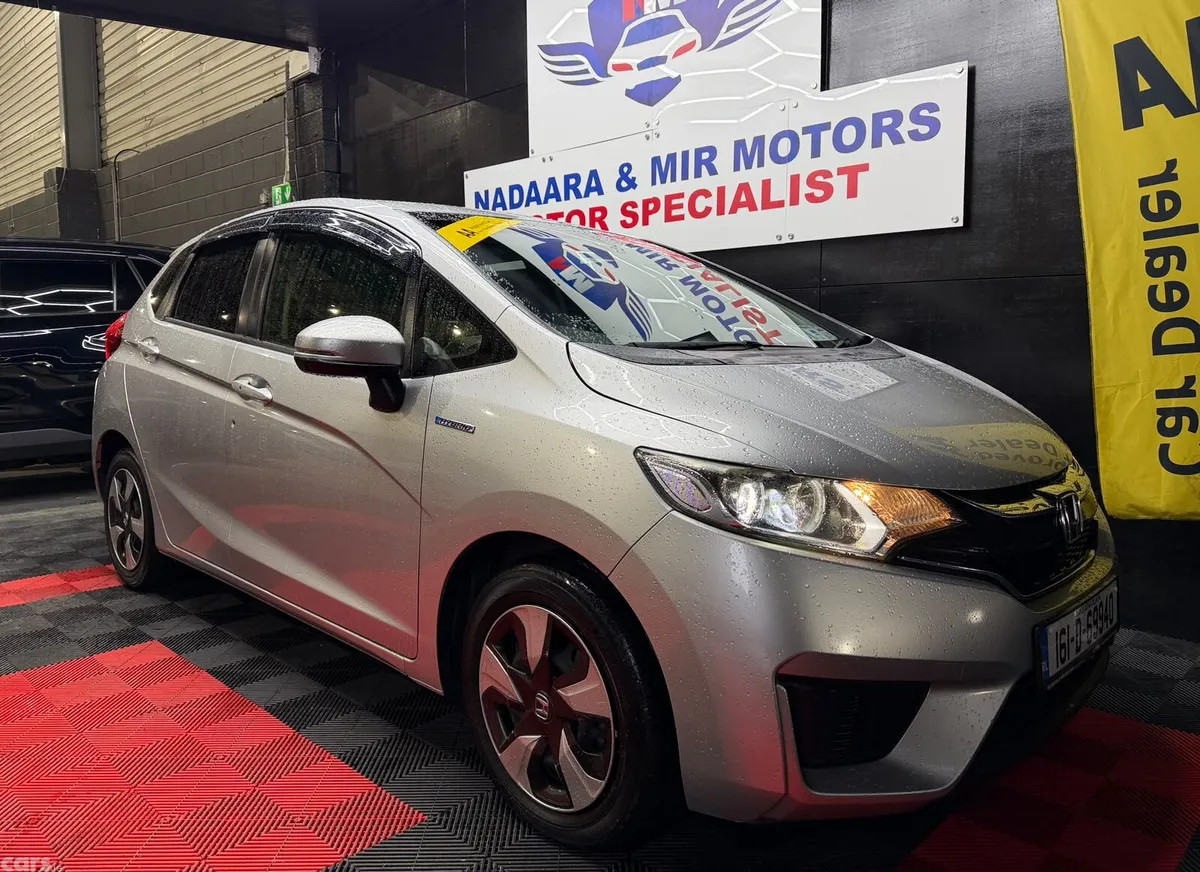 Honda Fit Hatchback, Petrol Hybrid, 2016, Silver