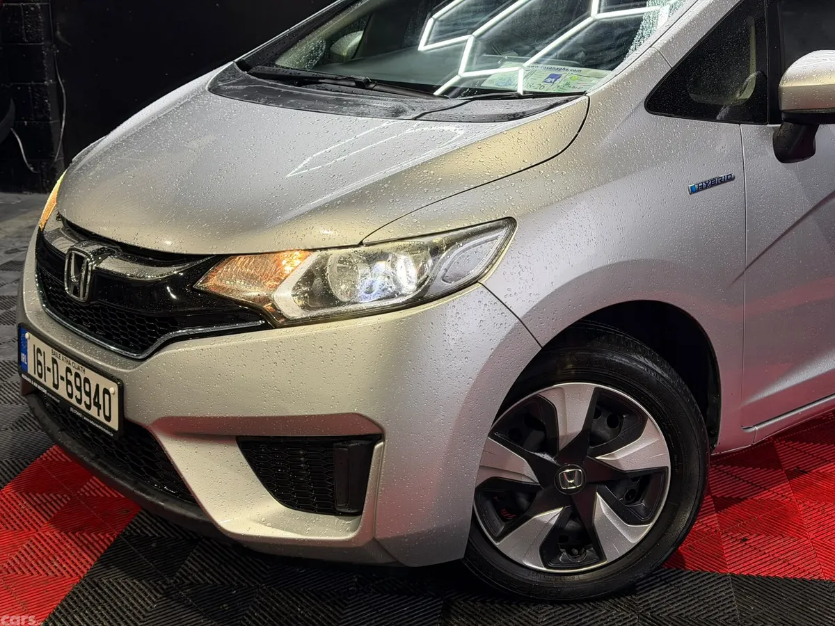 Honda Fit Hatchback, Petrol Hybrid, 2016, Silver