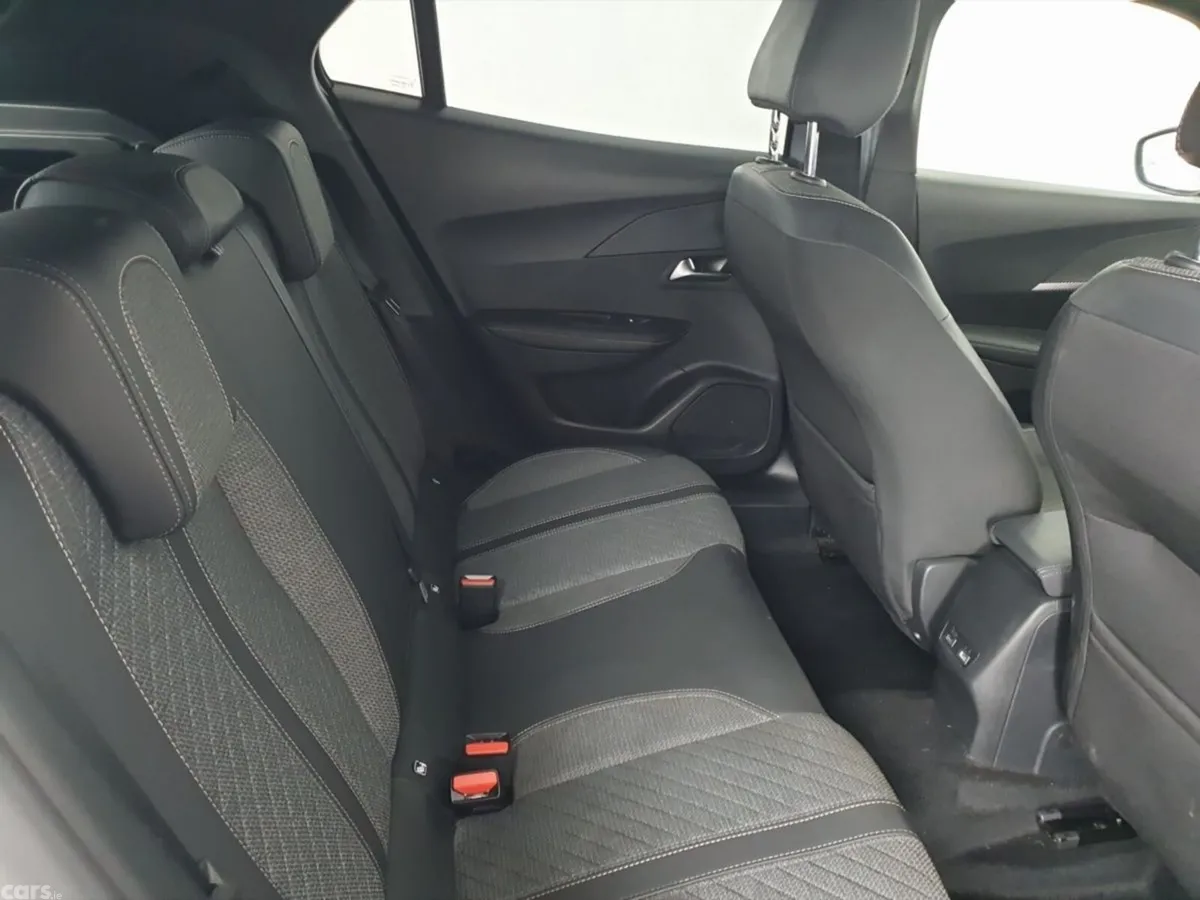 Peugeot 2008 SUV, Electric, 2024, Grey