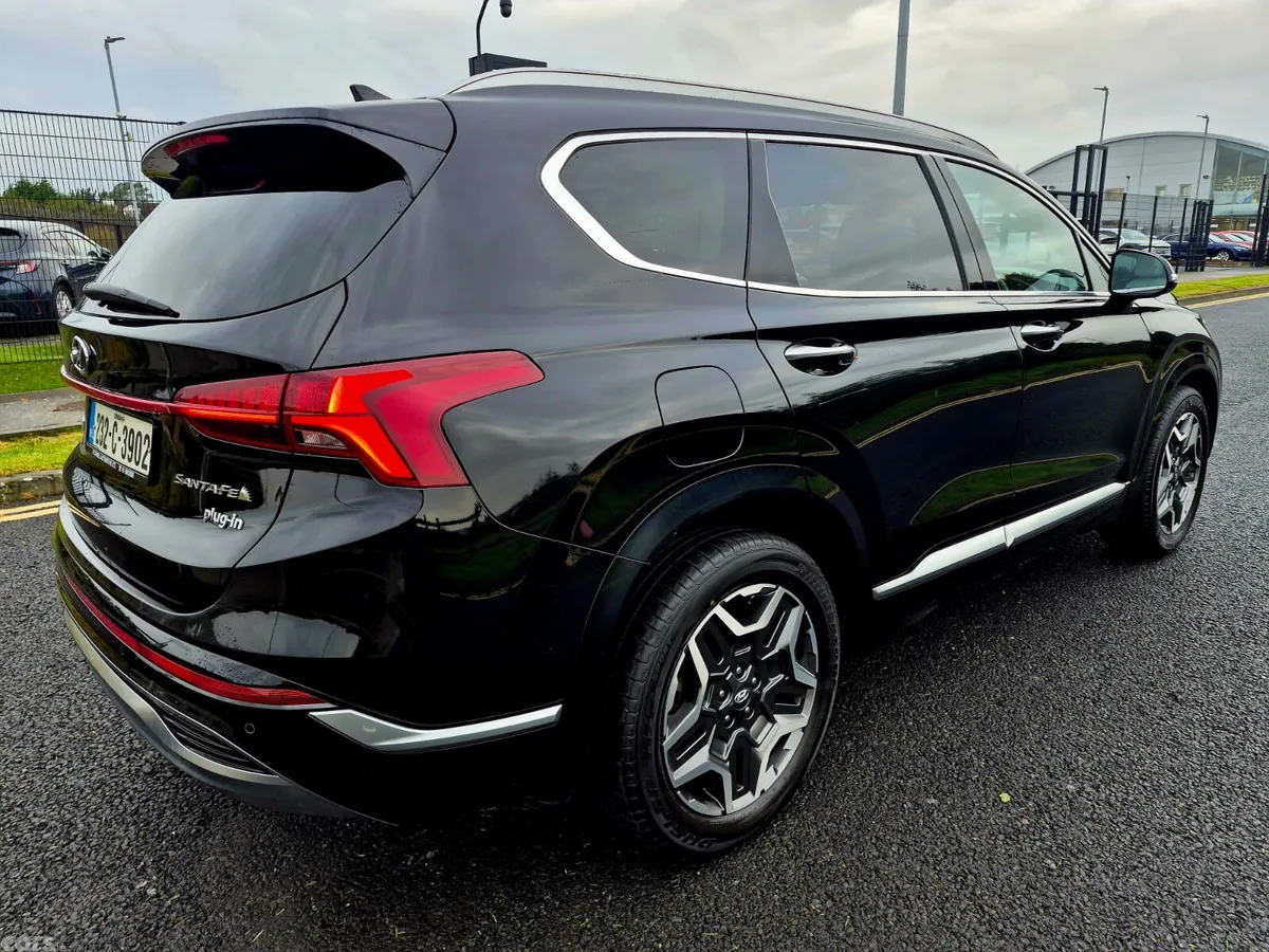 Hyundai Santa Fe SUV, Petrol Plug-in Hybrid, 2023, Black