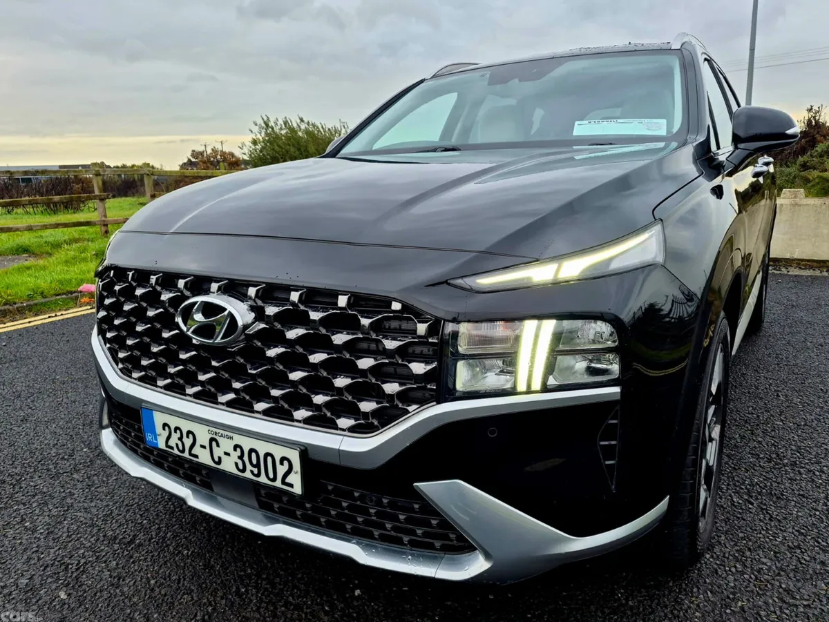 Hyundai Santa Fe SUV, Petrol Plug-in Hybrid, 2023, Black