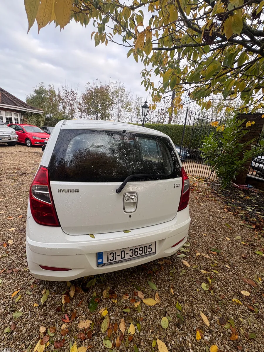 Hyundai i10 Hatchback, Petrol, 2013, White