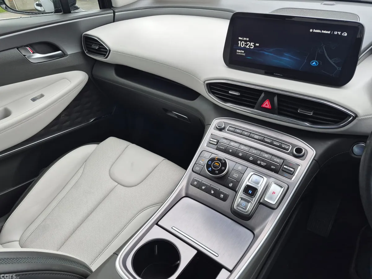 Hyundai Santa Fe SUV, Petrol Plug-in Hybrid, 2023, Black