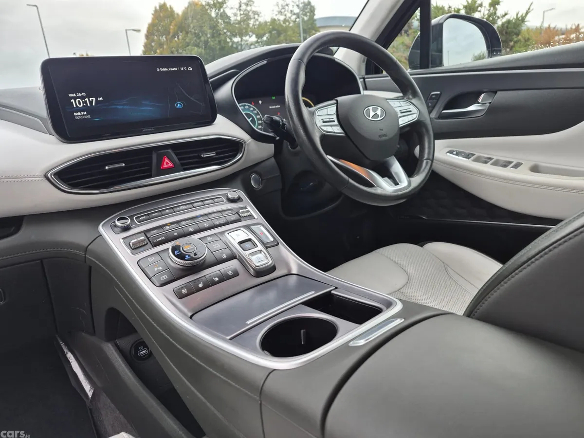 Hyundai Santa Fe SUV, Petrol Plug-in Hybrid, 2023, Black