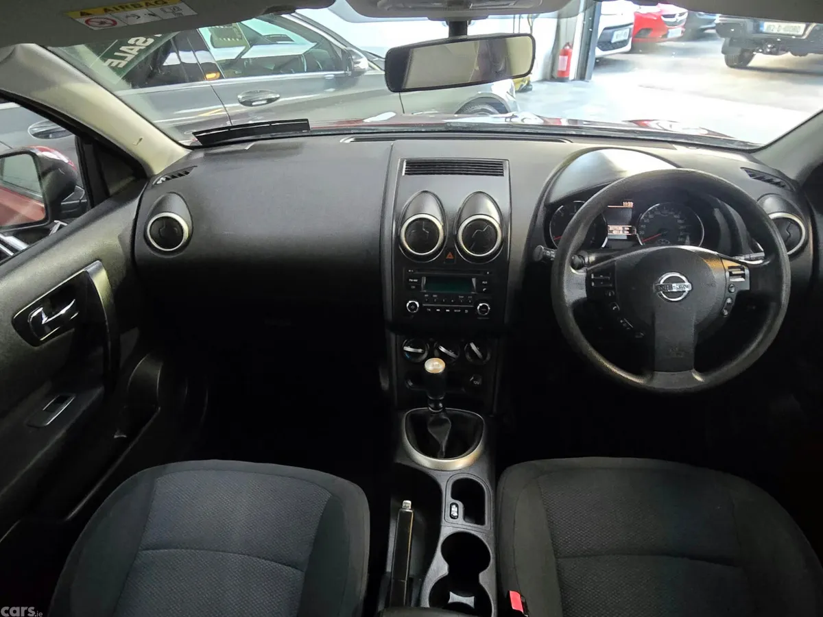 Nissan Qashqai+2 MPV, Diesel, 2014, Red