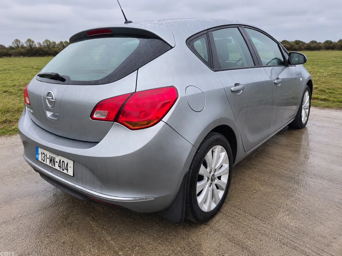 Opel Astra MPV, Petrol, 2013, Silver