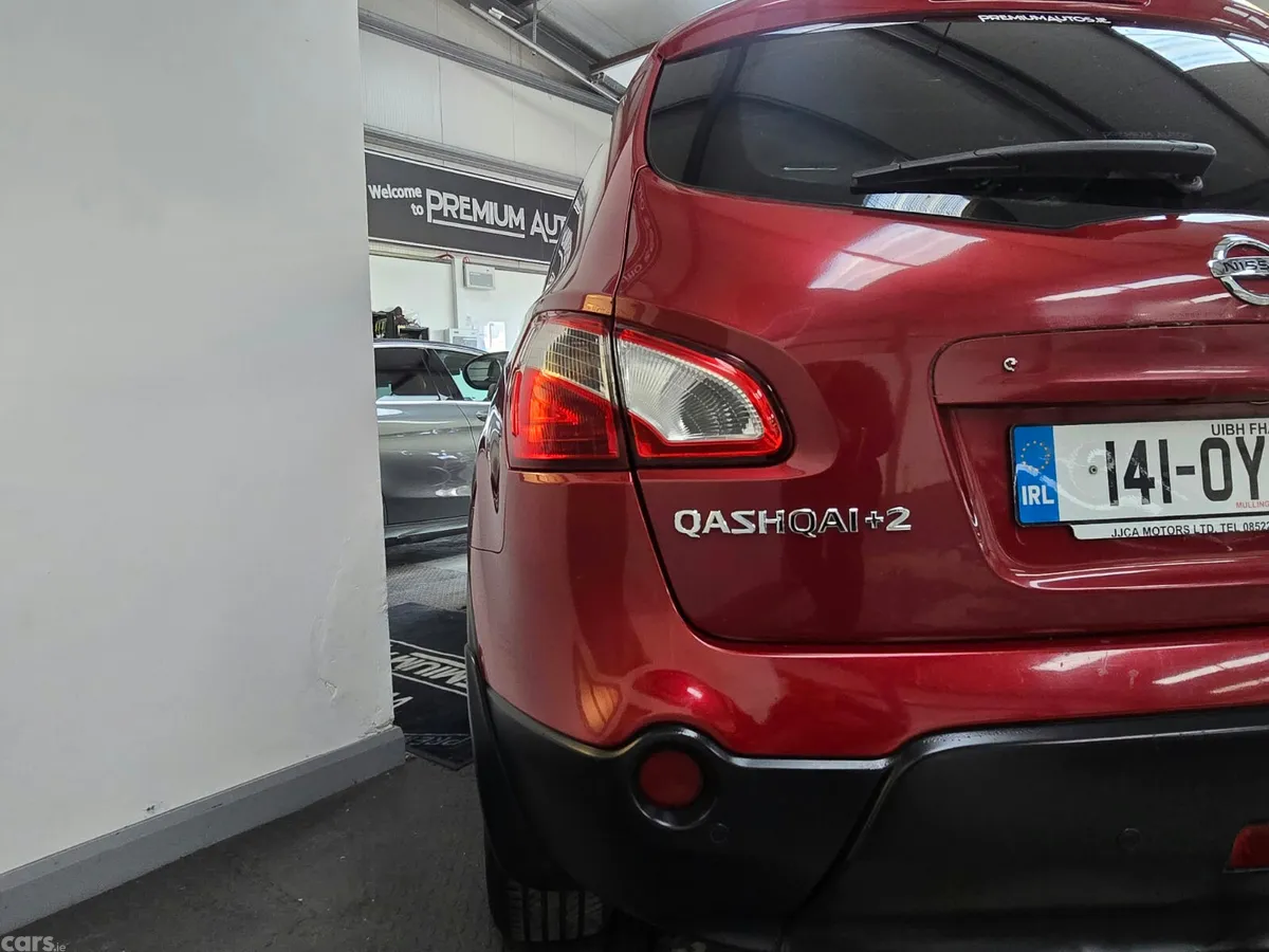 Nissan Qashqai+2 MPV, Diesel, 2014, Red