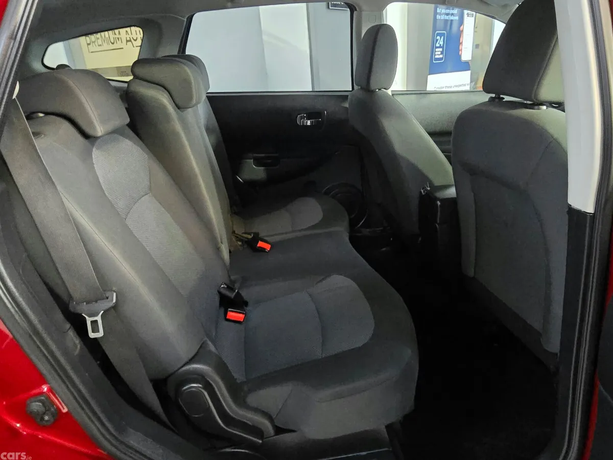 Nissan Qashqai+2 MPV, Diesel, 2014, Red