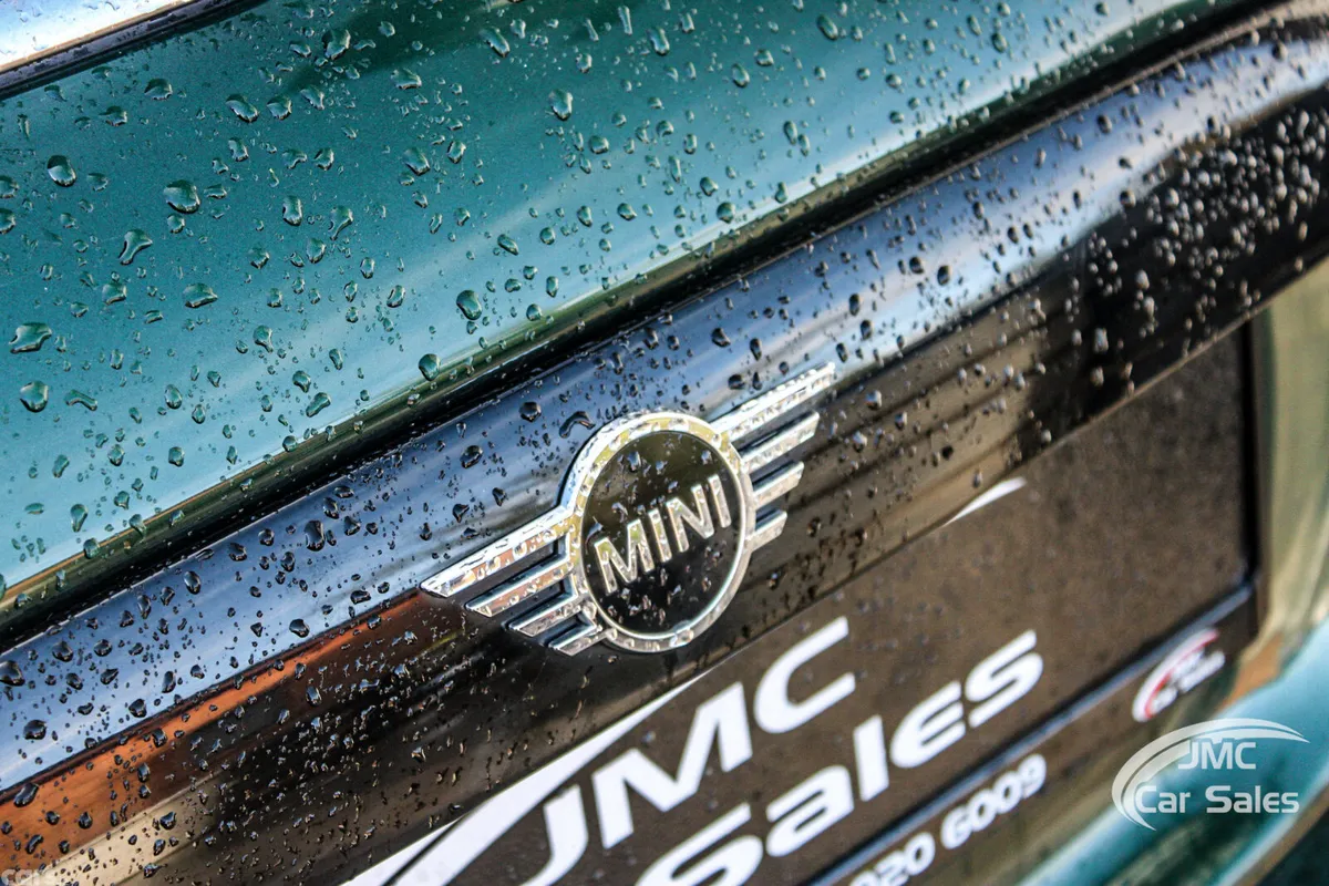 Mini Cooper Hatchback, Diesel, 2018, Green