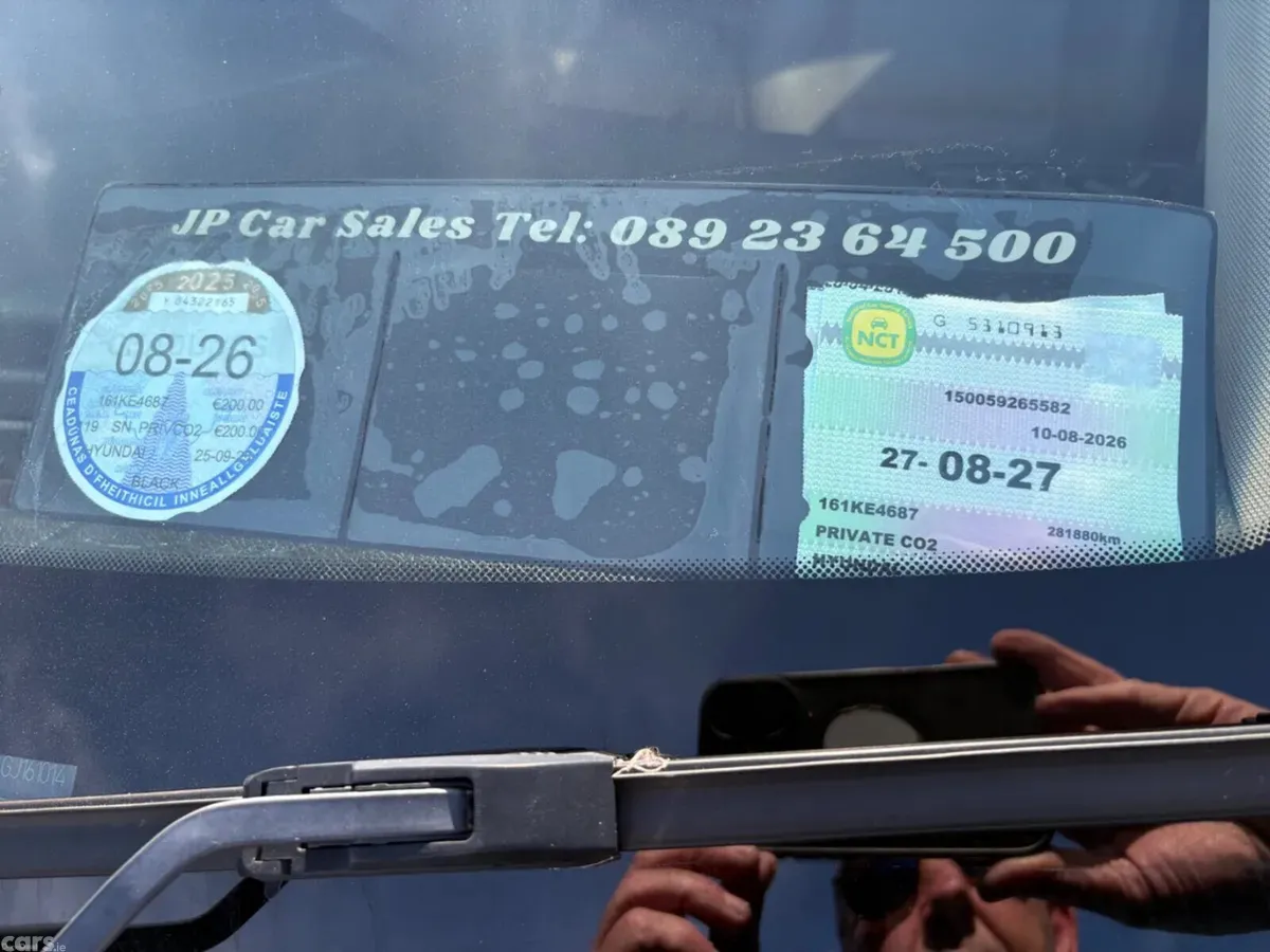 Toyota Yaris Hatchback, Petrol, 2010, Silver
