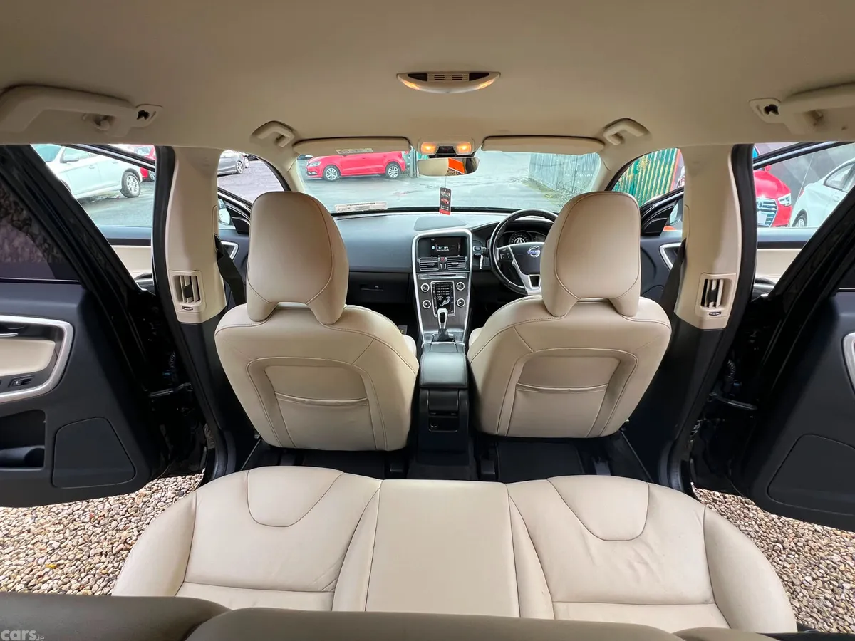 Volvo XC60 SUV, Diesel, 2015, Black
